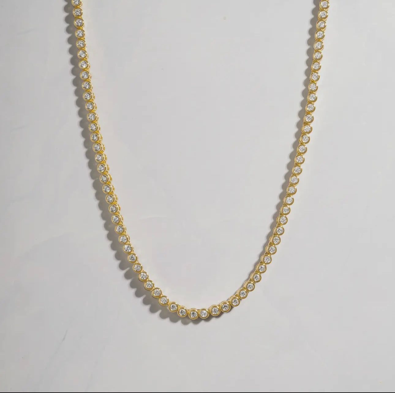 Round bezel tennis necklace