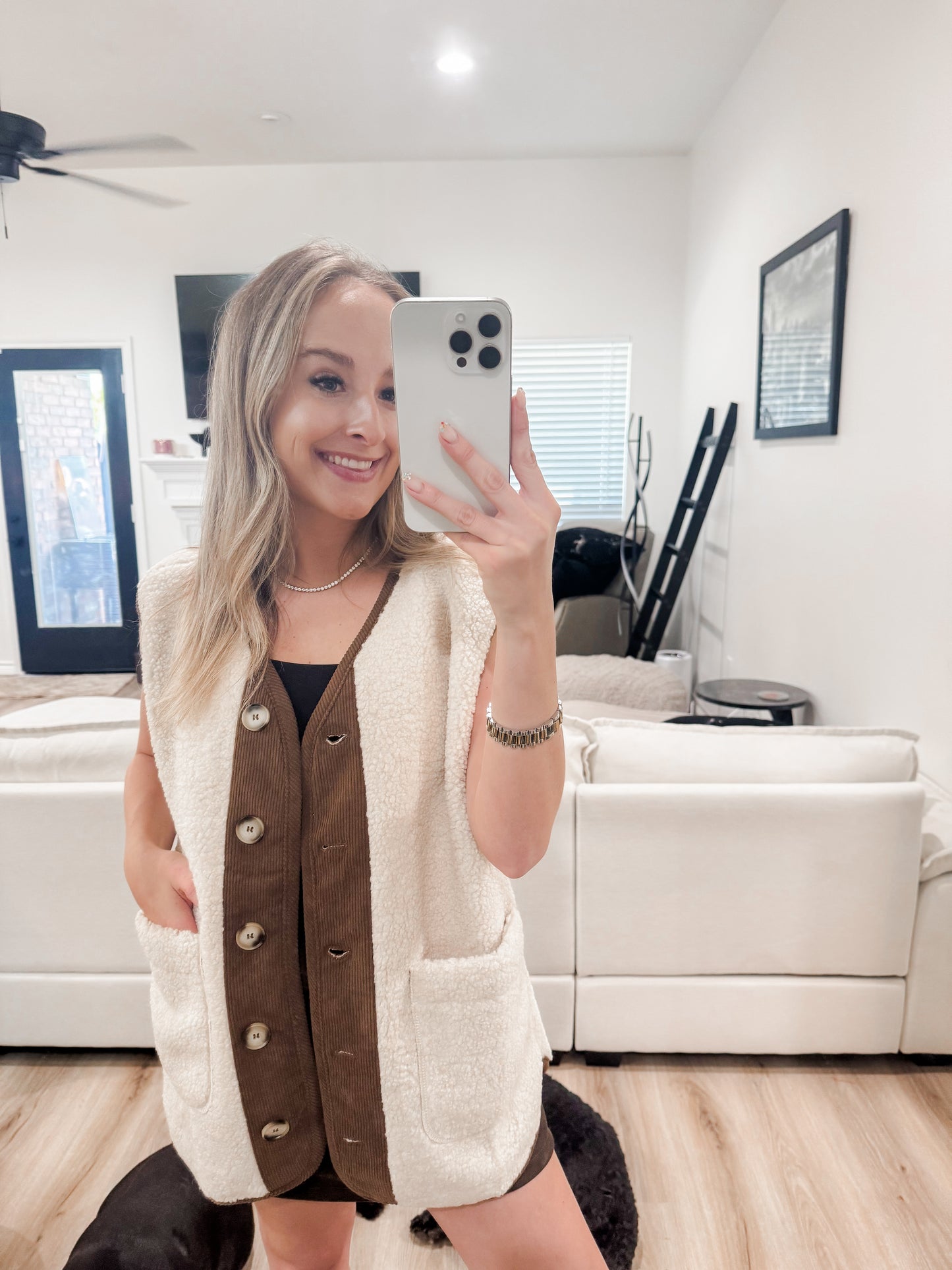 contrast-vest-roko-boutique-paris-texas