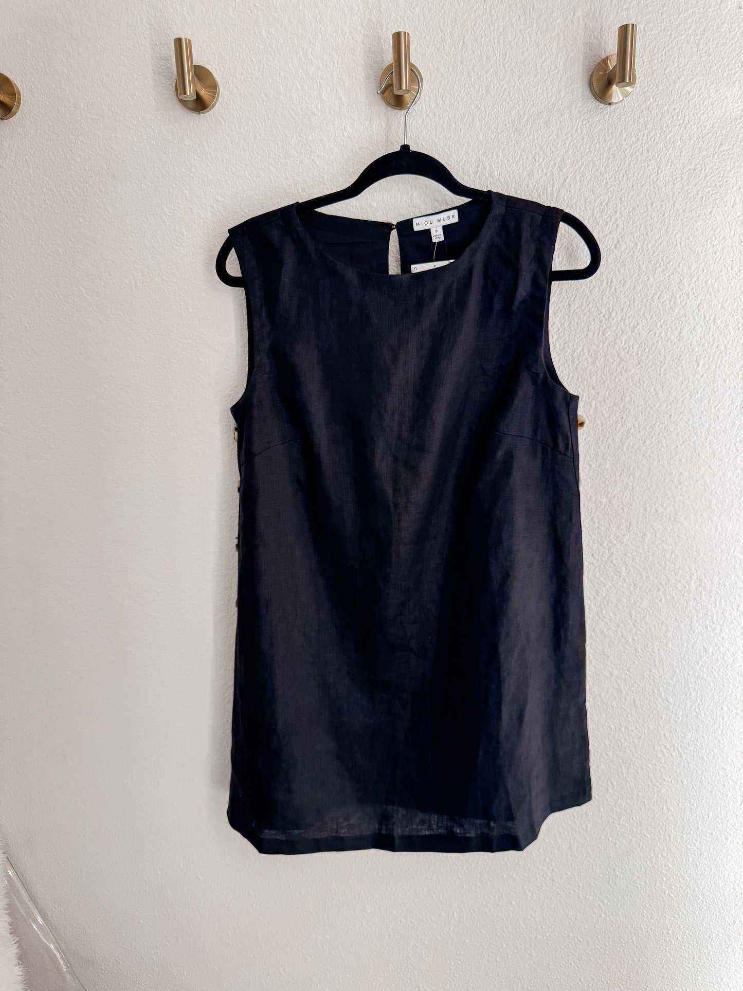 Button detail linen dress