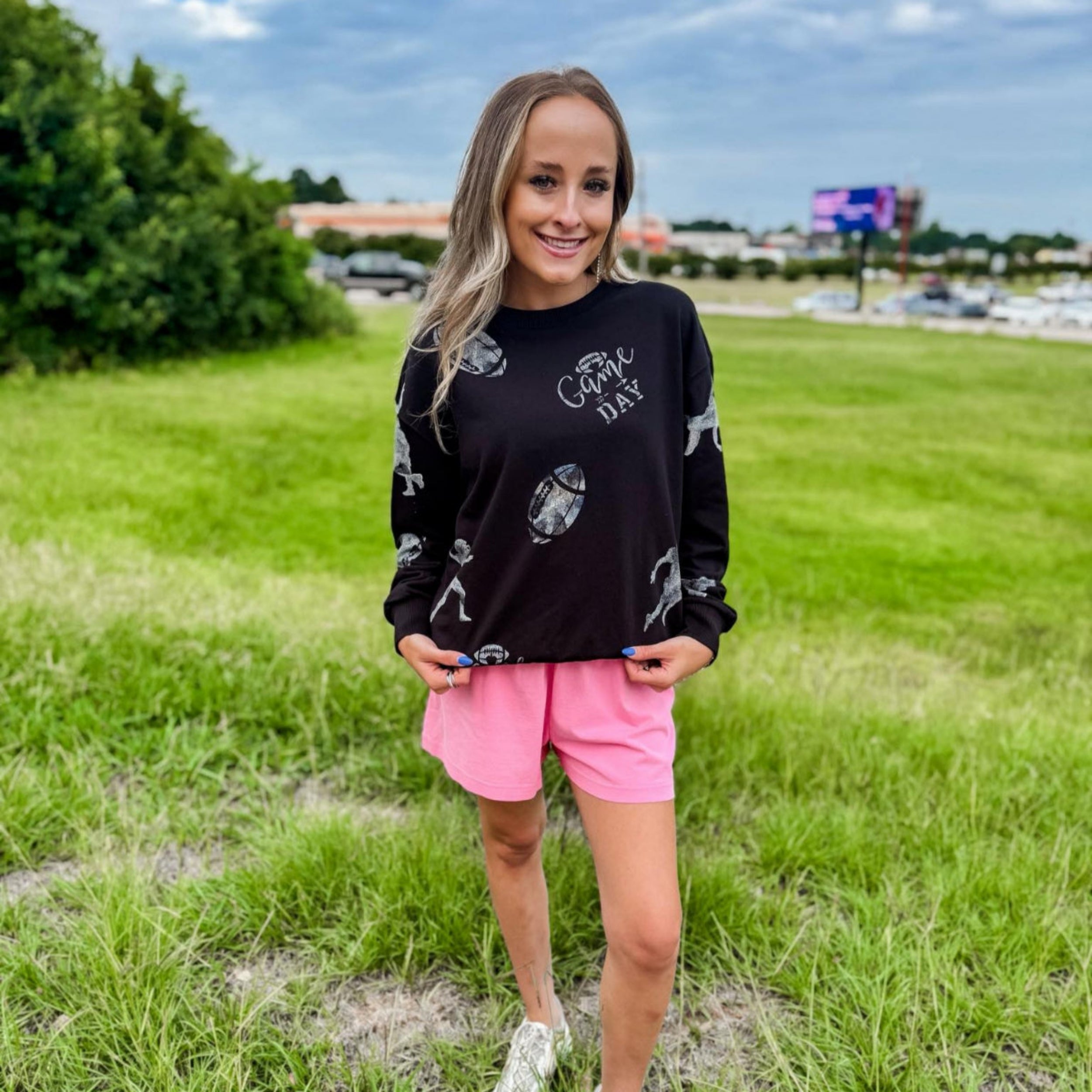 Women's graphic tee from RoKo Boutique- casual and trendy.