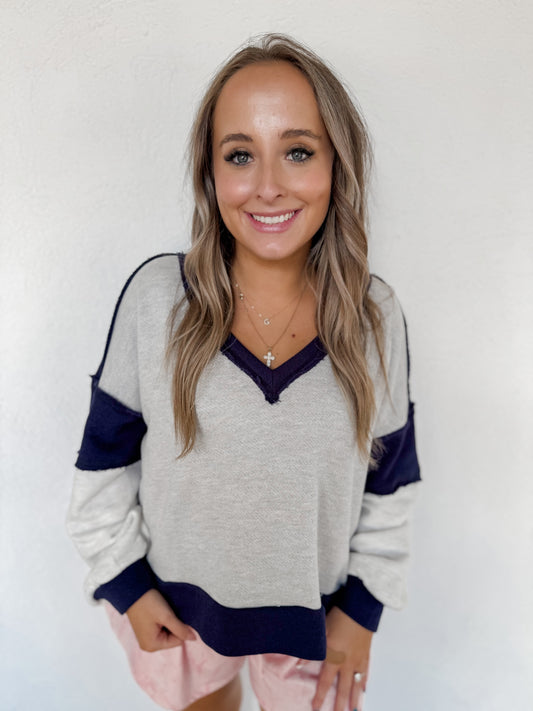Contrast V-neck Sweatshirt