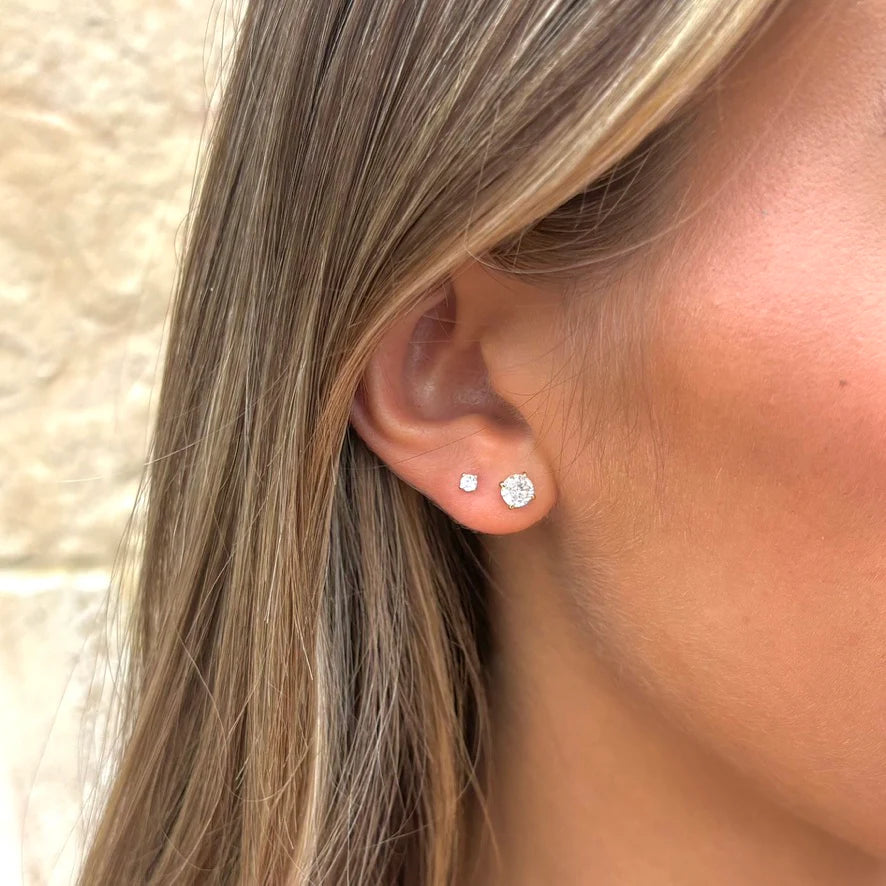 Round Cut Studs