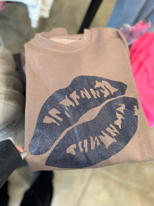 Glitter Lips Pullover