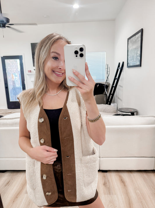 contrast-vest-roko-boutique-paris-texas