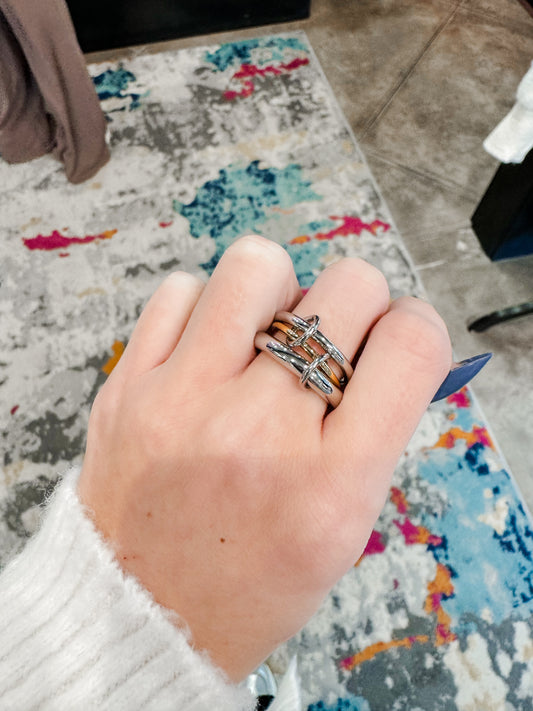 Ava ring